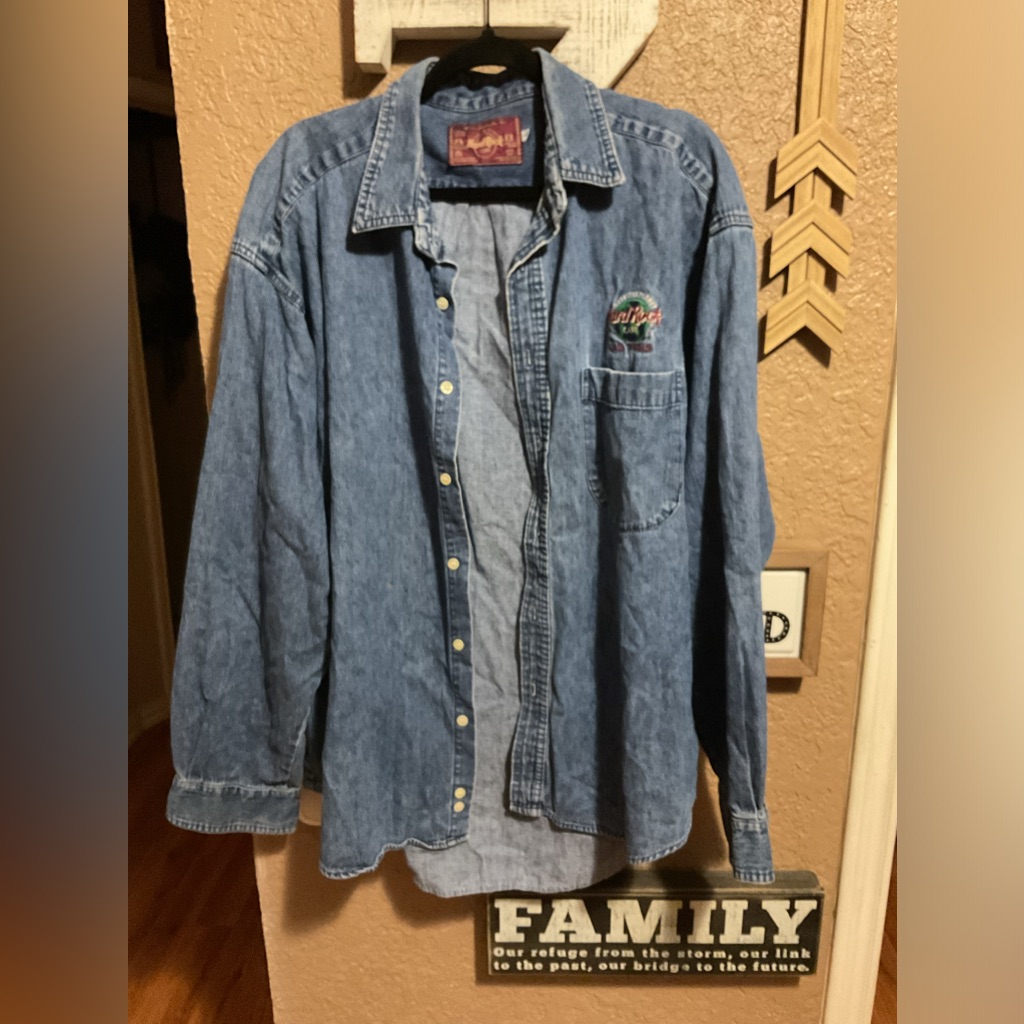 Denim Hardrock Cafe Las Vegas Men’s Button Down Shirt Size Xl